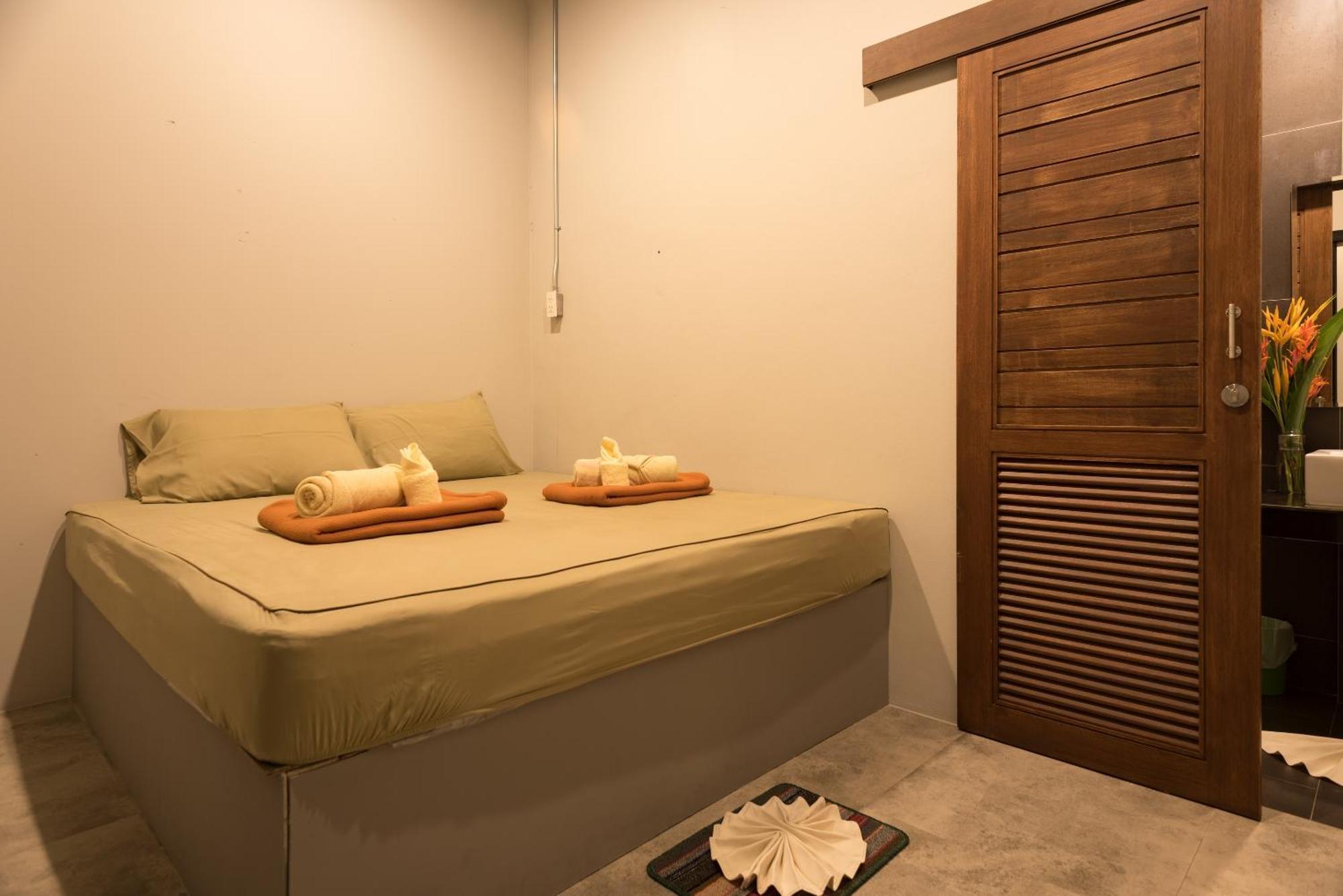 2 Rocks Boutique Hostel Baan Tai Chambre photo
